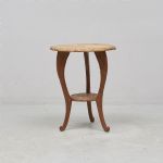 1352 4380 LAMP TABLE